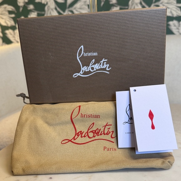 Christian Louboutin Authentic NIB Blush Pannetone Zippy Wallet, full incl - Picture 11 of 11